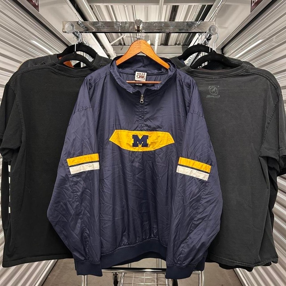 Vintage 90's Red Oak Brand Michigan College Embroidered Windbreaker Sweater